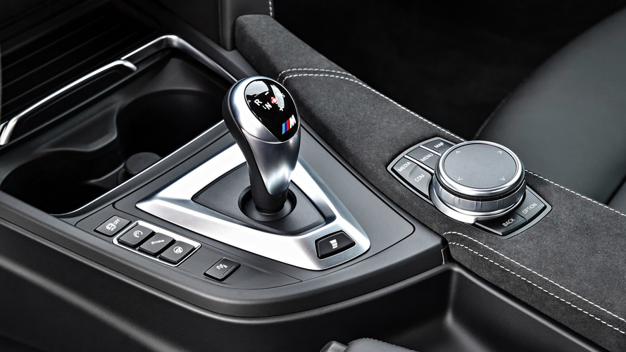how to drive a manual dual clutch transmission